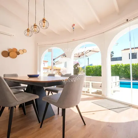 فيلة Casa Bax *